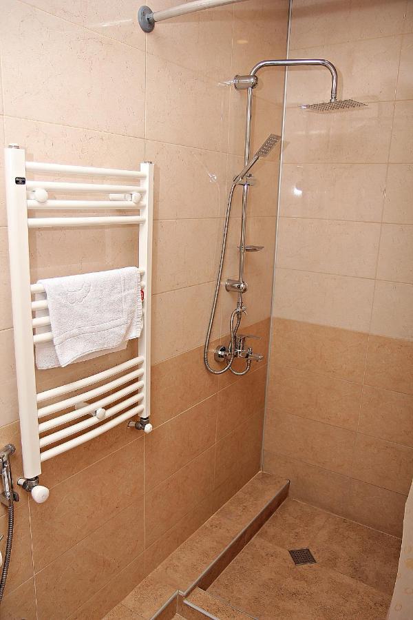 Boutique Hotel Dany Тбілісі Екстер'єр фото